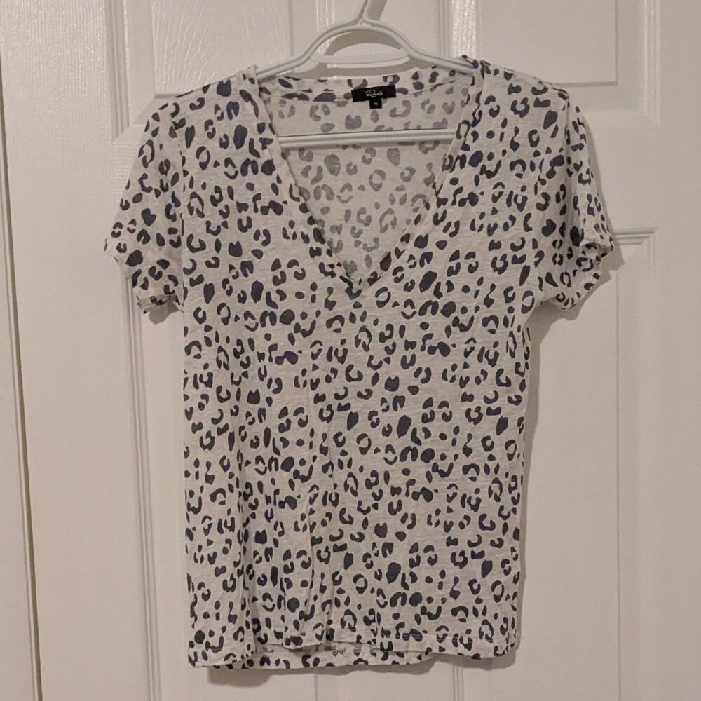 Rails Cara snow leopard tee size XS